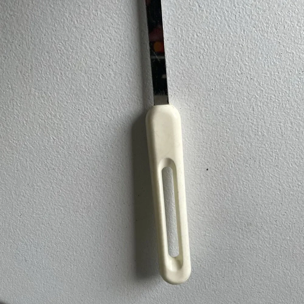 Vintage Bonny USA Nylon Soup Spoon Ladle Brown Ivory Kitchen Cookwear